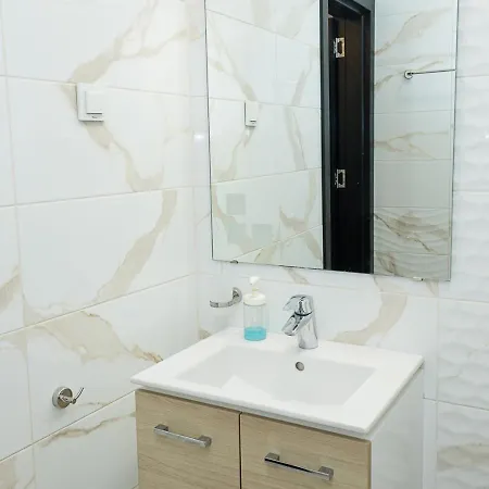 דירה Buenavista I Modern Comfort Near Center By Flat Mаnаger וארנה