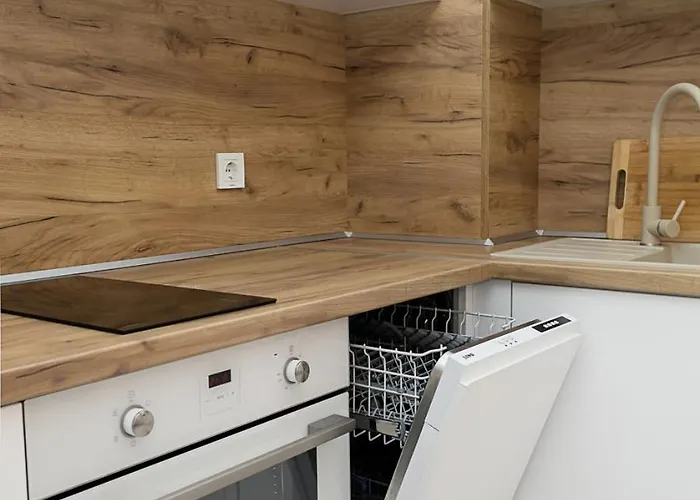 Buenavista I Modern Comfort Near Center By Flat Mаnаger * 바르나